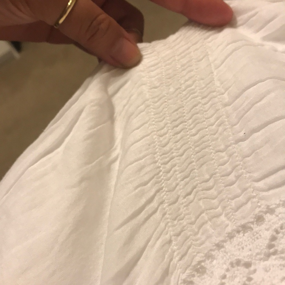 Solitaire • Flutter Sleeve Crochet Boho - Picture 6 of 6